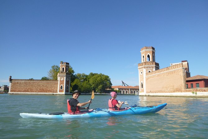 2 Hour Venice Canal Kayak Tour - Premium experience by day - Key Points Before You Paddle