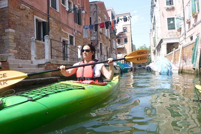 2 Hour Venice Canal Kayak Tour - Premium experience by day - Narrow Canals, Tight Turns, and Boat Traffic