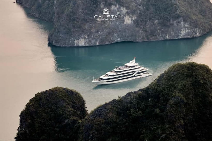 2D1N Halong Bay 6-Star Cruise: Fine Dining, Cave & Kayaking - 14:30 at Sung Sot Cave, Halong Bay’s Big Cave Visit