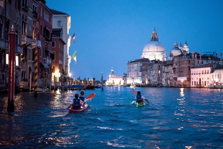 2hr Night Kayak Tour in Venice: premium tour with sunset - Starting at Calle Tornielli, 2370