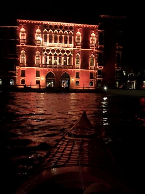 2hr Night Kayak Tour in Venice: premium tour with sunset - The safety briefing and gear setup