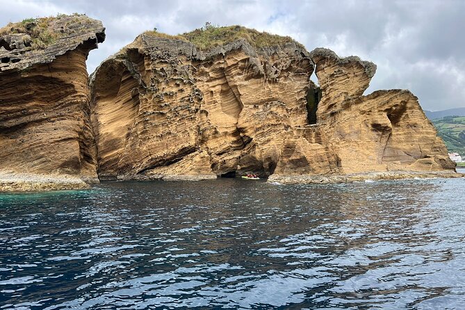 3 Hour Kayak Guided Tour in Islet of Vila Franca Do Campo - Weather, tides, and the real meaning of flexibility
