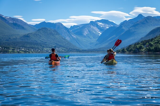 3-Hour Kayak Tour in Åndalsnes - The first paddle through Åndalsnes