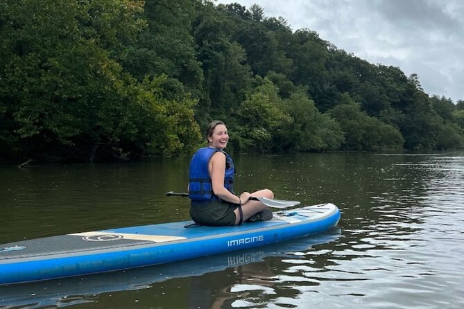 7 Mile Guided Paddleboard Tour On The French Broad River in Asheville - Wildlife watching without a guarantee