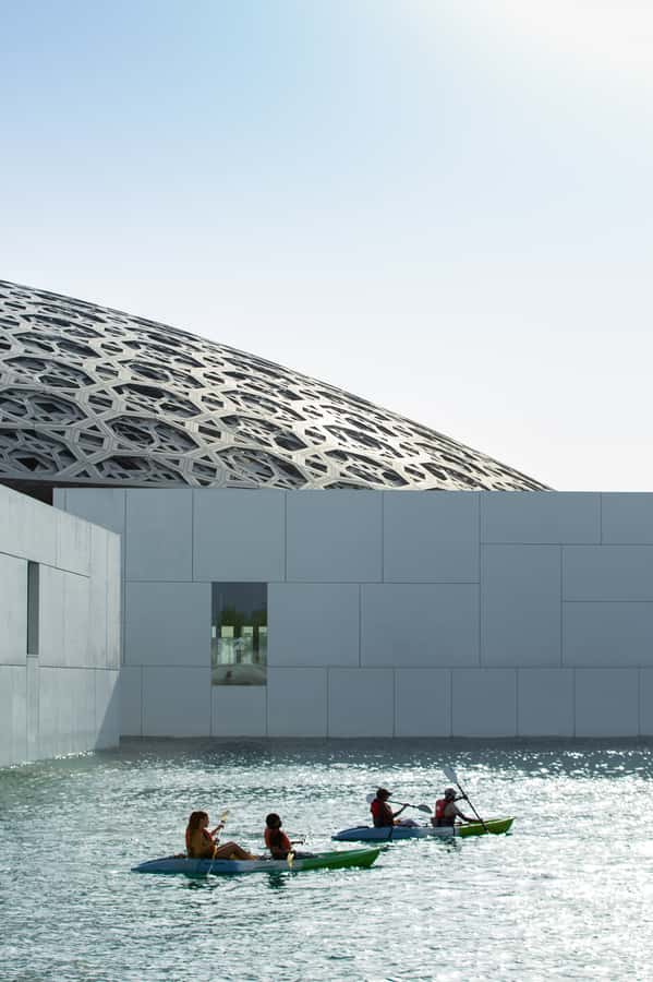Abu Dhabi: Guided Kayak Tour around Louvre - Why the Louvre looks better from a kayak