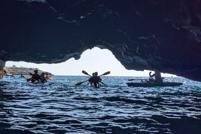 Adventure to the caves by canoe - Exploring the western caves by canoe