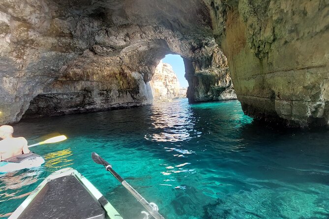 Adventure to the caves by canoe - Weather is not a minor detail