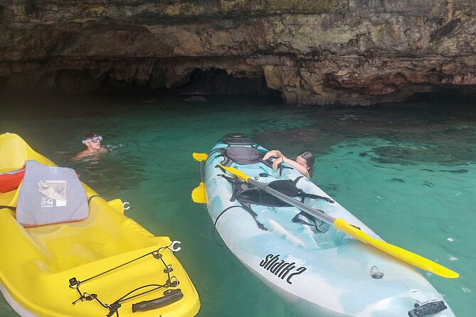 Adventure to the caves by canoe - Who will enjoy this most?