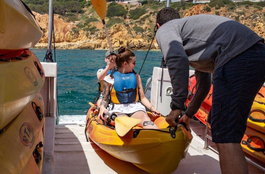 Albufeira: Algarve Kayak and Coastline Tour - How hard is the kayaking?