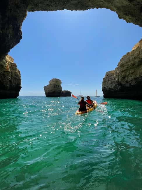 Albufeira: Secret Caves & Beaches Kayak Tour with Swim Stop - Praia do Ninho das Andorinhas and the short shore break
