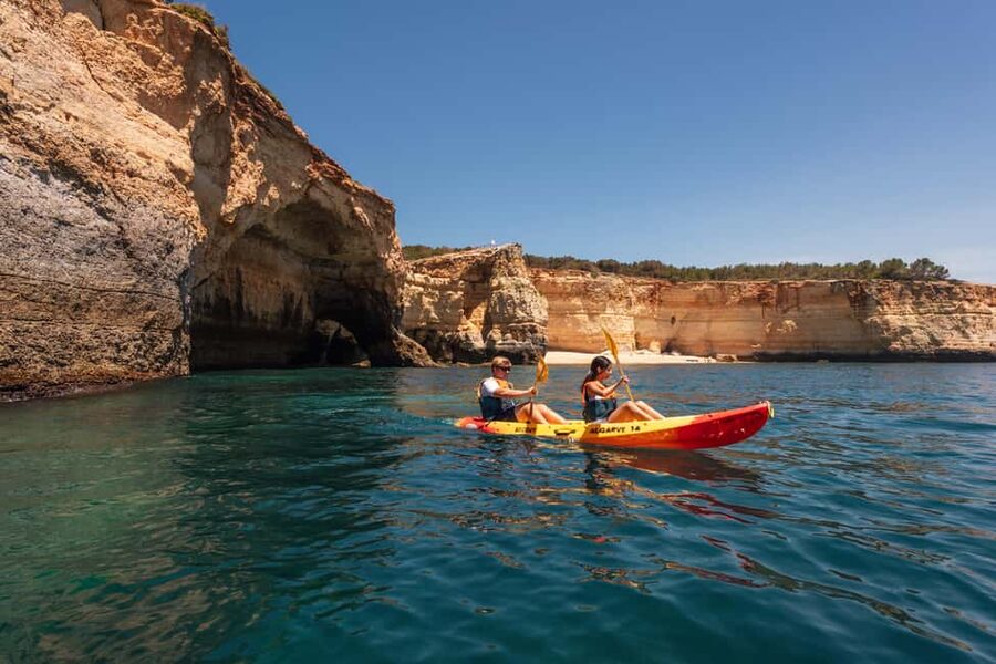 Algarve: Benagil Cave Sunrise Kayak Tour with Shower Use - Starting at Benagil Beach