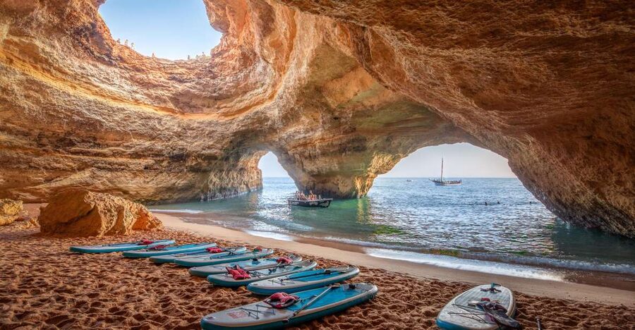 Algarve: Benagil Caves SUP Tour since 2016 - Entering the Benagil Cave by SUP