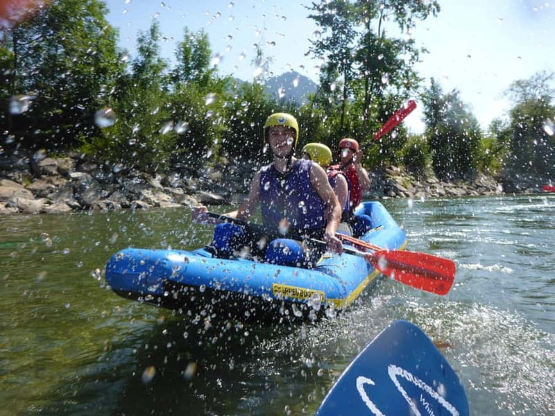 Allgäu canoe tour - The safety briefing before the first rapid
