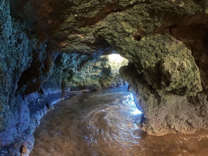 Alvor: Explore Caves Boat and Kayak Tour - Stories about Alvor’s coast and fishing life