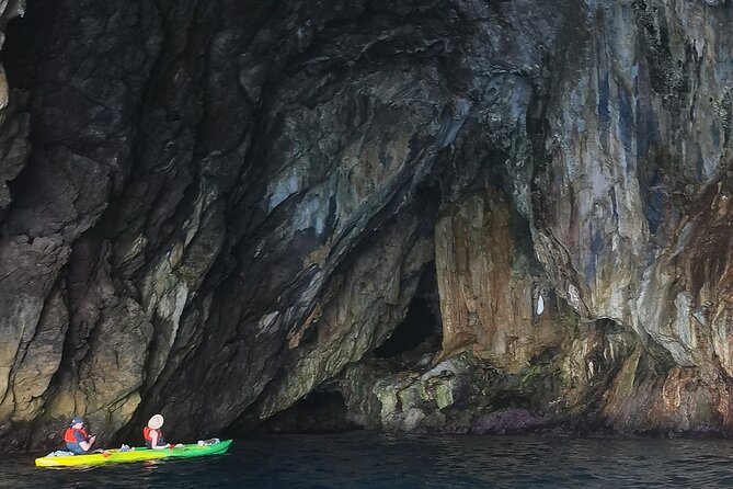Amalfi Coast Kayak & Snorkeling Tour to the Pandora's Cave - Starting in Minori with a safety briefing