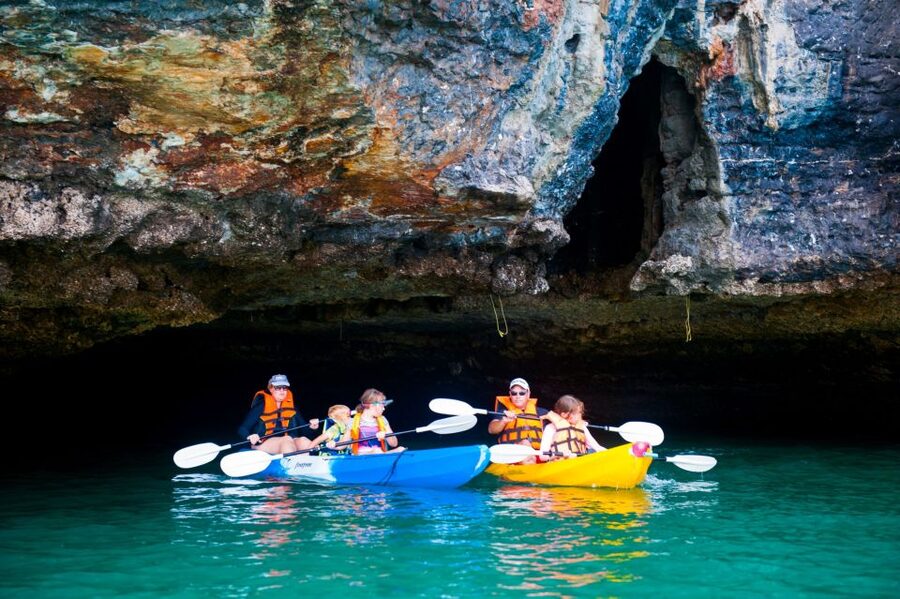 Ang Thong: Marine Park Full-Day Kayaking & Snorkeling Tour - Who should book this tour?