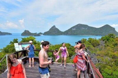 Marine Park Full-Day Kayaking & Snorkeling Tour