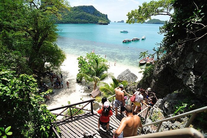 Angthong National Marine Park by Speed Boat with Snorkeling & Kayaking - Group atmosphere and guide service