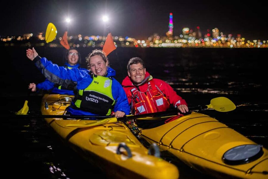 Auckland: Sunset & Night Sea Kayak Tour to Rangitoto Island - Key points before you book