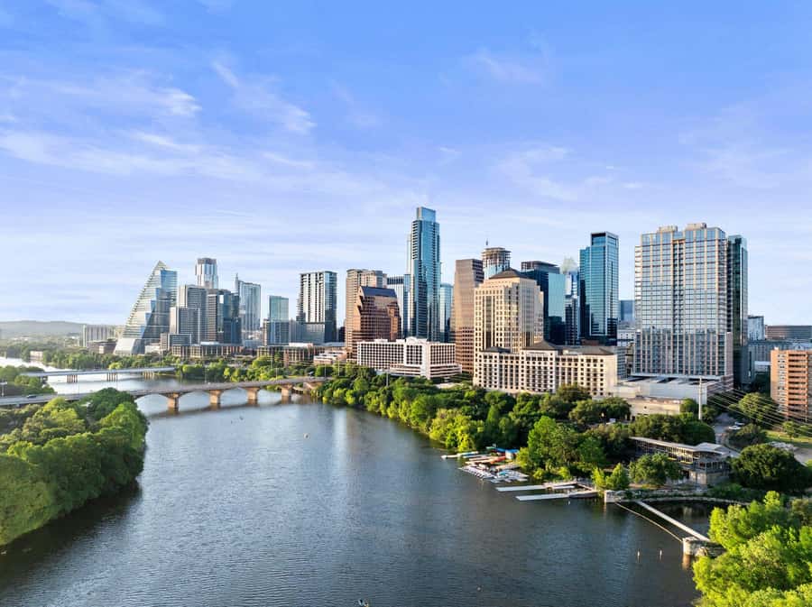 Austin: Downtown Skyline Kayaking Tour - Starting downstairs near the kayak rental desk