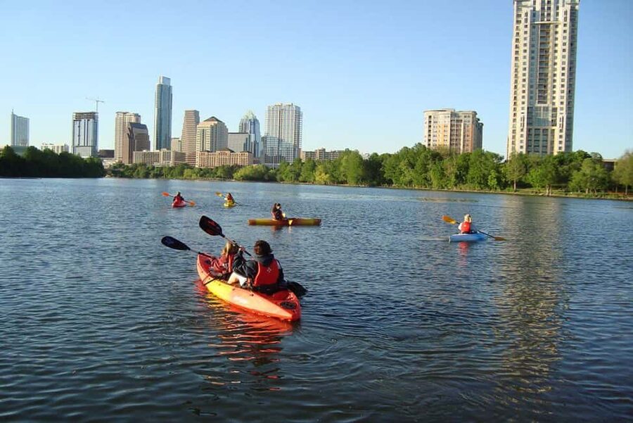 Austin: Kayak and Canoe Rental on Lady Bird Lake - Why Lady Bird Lake is a smart place to paddle