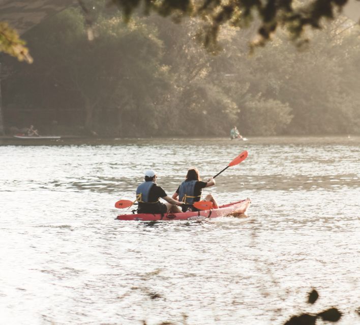 Austin: Single or Double Kayak Rental - Choosing between a single and double kayak