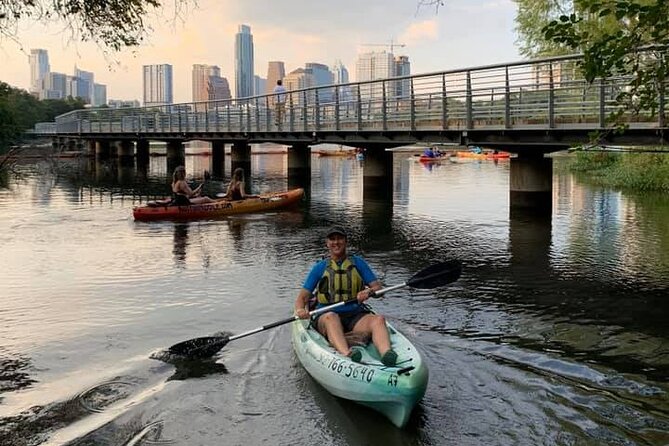 Austin Skyline Kayak Tour - Lady Bird Lake wildlife and the bat bridge