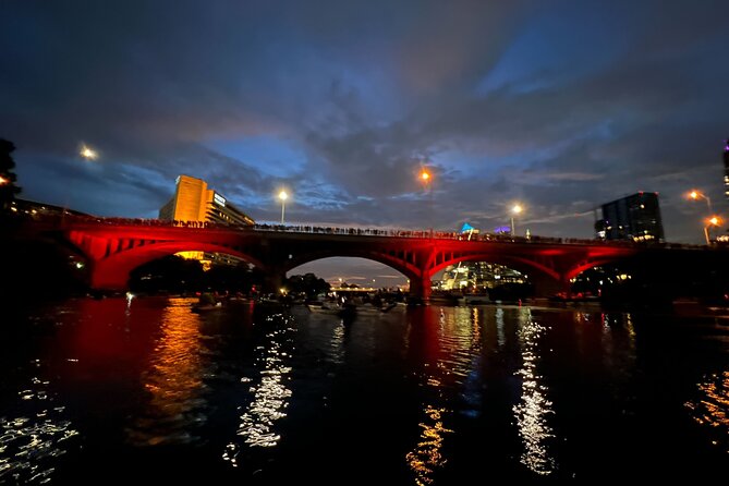 Austin Texas Night Clear Kayaking Glow Tour - Looking Down for Fish and Up for Bats