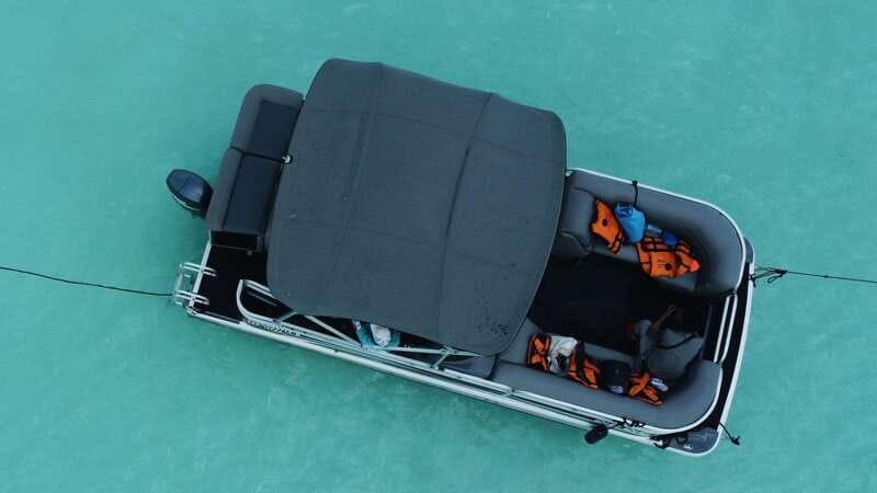Bacalar: 3-hr Pontoon Boat Tour with Beach Club + Kayaks - Why this $29 Bacalar tour offers good value