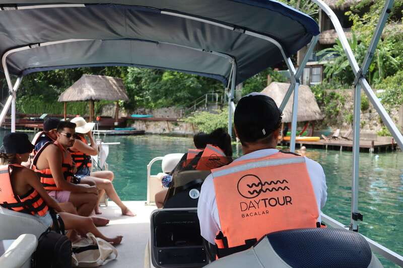 Bacalar: 3-hr Pontoon Boat Tour with Beach Club + Kayaks - Bird Island and the second swimming break