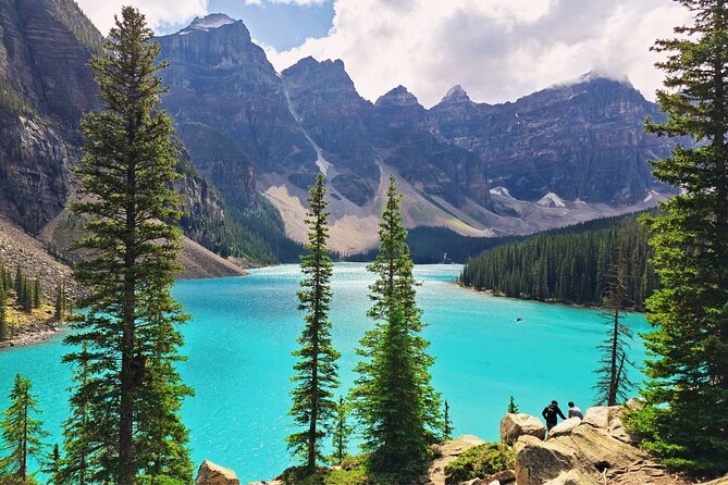 Banff/Canmore Moraine Lake & Lake Louise– Hike, Canoe or Sightsee - Why this tour solves Banff’s lake problem