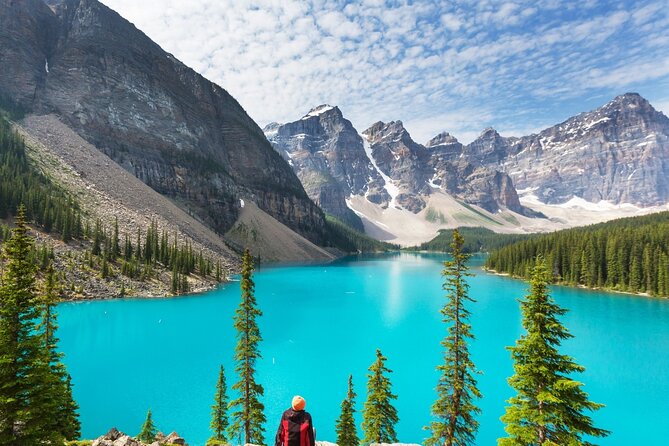 Banff/Canmore Moraine Lake & Lake Louise– Hike, Canoe or Sightsee - The morning ride past Vermilion Lakes