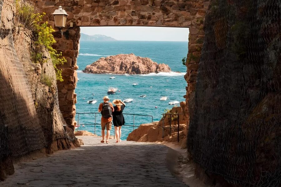 Barcelona: Costa Brava Kayak & Snorkeling Small Group Tour - Two hours at Platja de Sant Pol