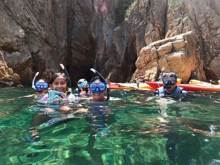 Barcelona: Costa Brava Kayaking & Snorkeling Tour with Lunch - Guides make the difference