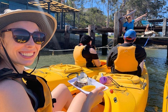 Batemans Bay Glass-Bottom Kayak Tour Over 2 Relaxing Hours - What the guide adds to the outing