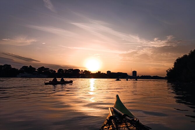 Belgrade sunset kayak tour - Why Belgrade looks better from a kayak