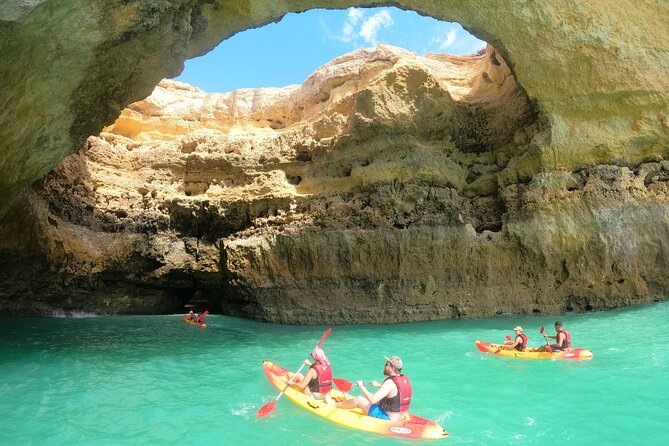 Benagil Kayak - Safety instruction before the ocean