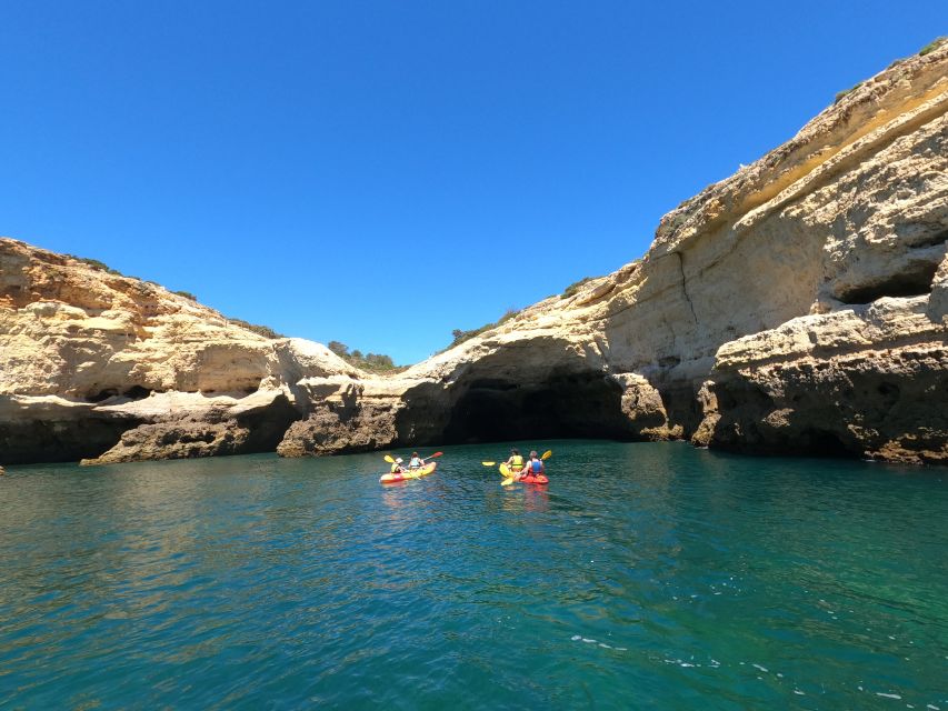 Benagil: Stand-up Paddle Board or Kayak Tour - Your first minutes on the sand