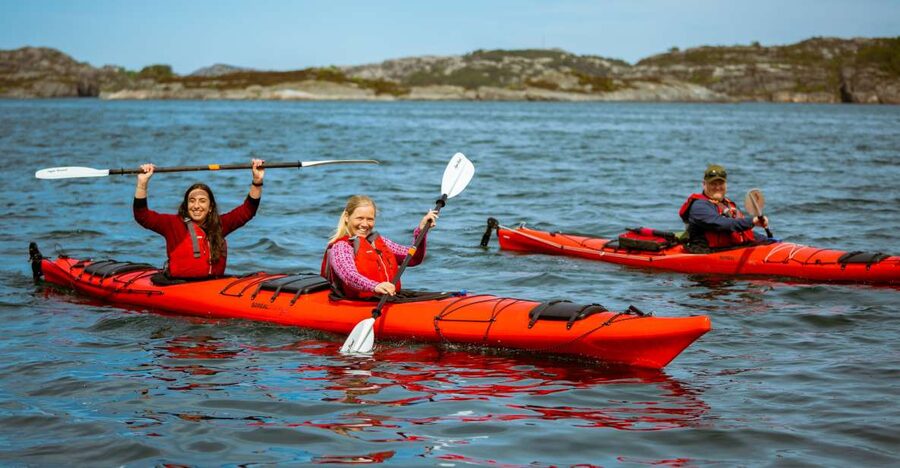 Bergen: Øygarden Islets Guided Kayaking Tour - Getting comfortable in a two-person kayak