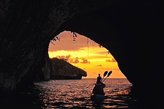 Bioluminescence by kayak or SUP to Los Arcos Puerto Vallarta - The beach club finish