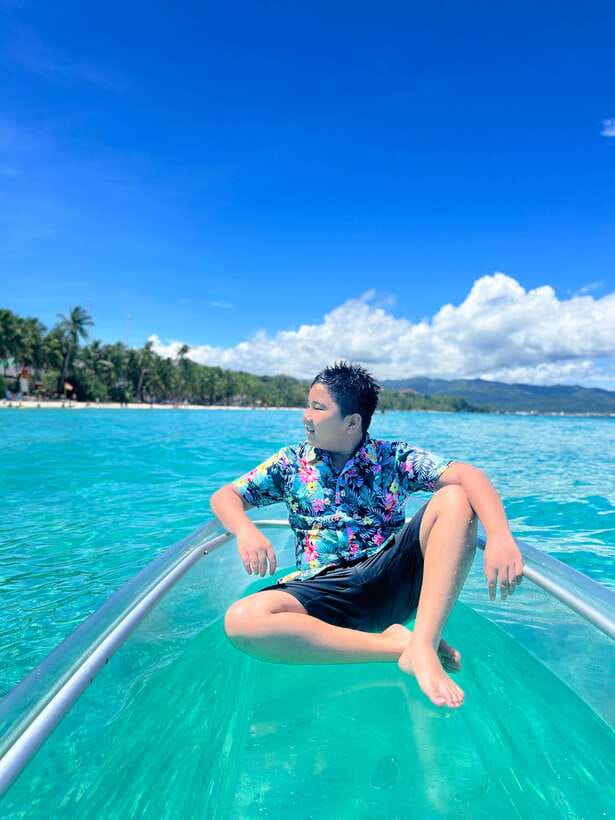 Boracay - Crystal Kayak phot-op Experience - Who should book this experience?