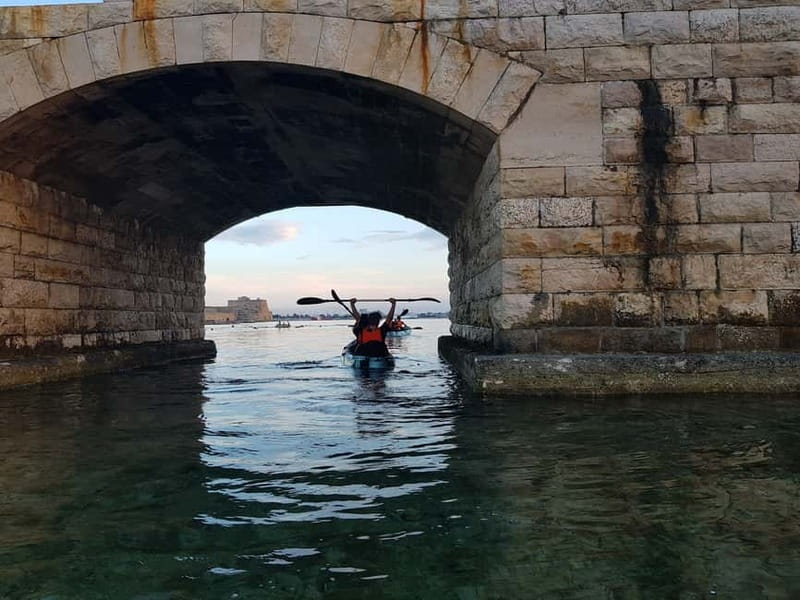 Brindisi: Kayaking at Sant'Andrea Island - Alfonsino Castle from the water