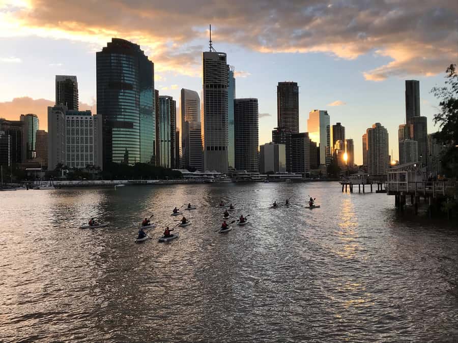 Brisbane: Illuminated River Night Kayak Tour - Key things to know before you book