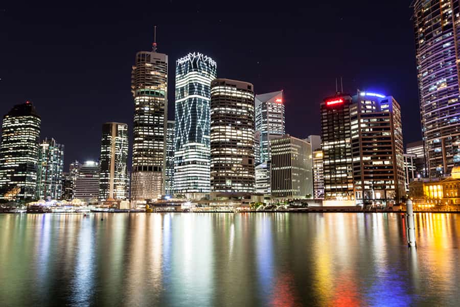Brisbane: Illuminated River Night Kayak Tour - Paddling beneath Brisbane’s inner-city bridges