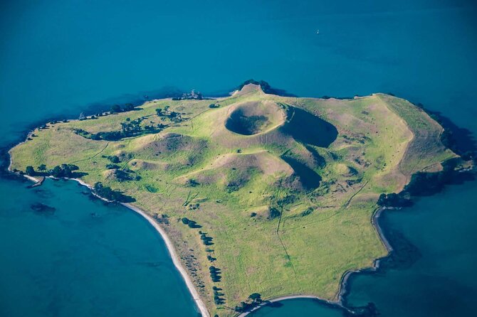 Browns Island Motukorea Sea Kayak Tour - The 1909 flight attempt at the summit