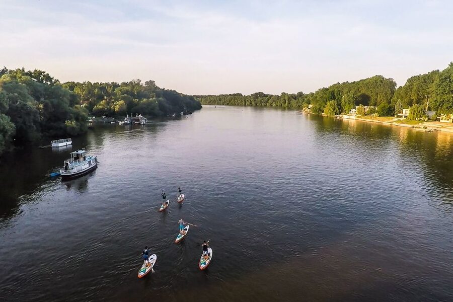 Budapest: Standup Paddleboarding Tour - Getting to the starting point outside central Budapest
