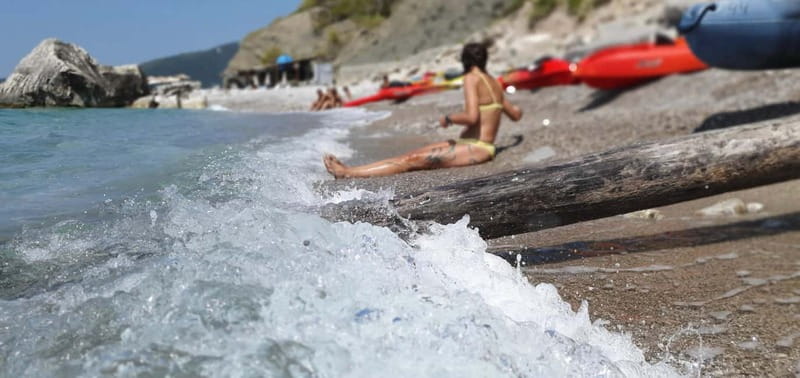 Budva: Kayak & Paddle board Rental - The short lesson and what it really covers