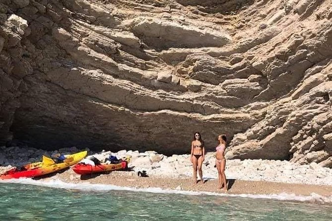 Budva: Kayak & SUP Rental - Picking between a kayak and a SUP