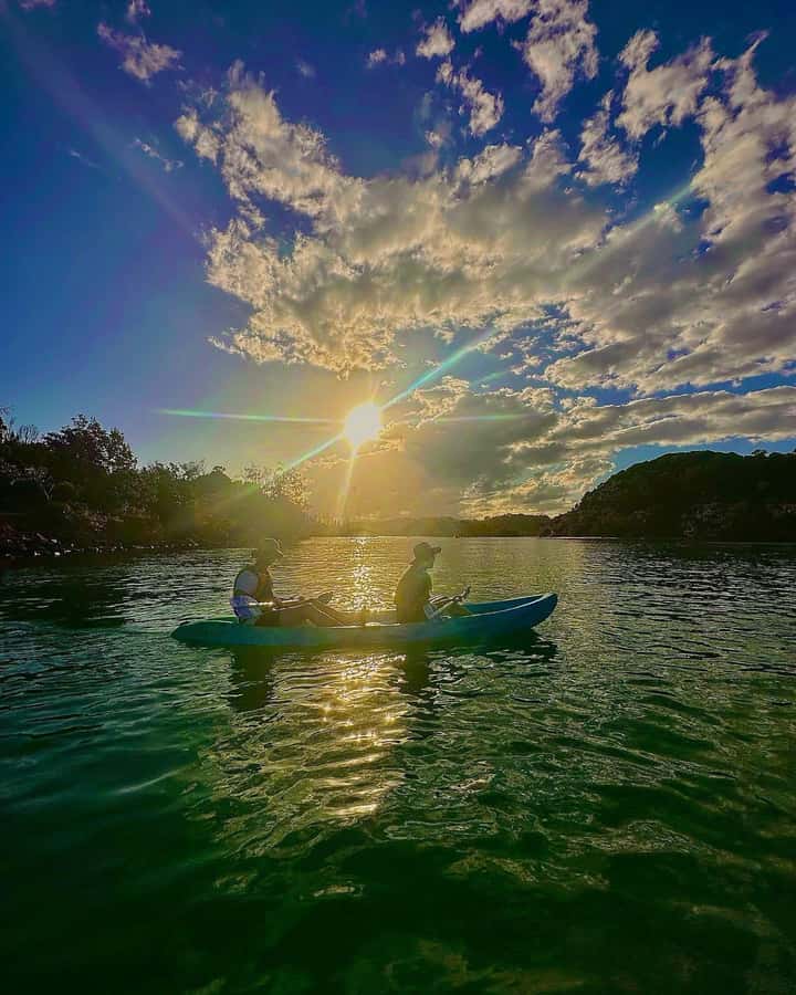 Byron Bay: Brunswick River Sunset Kayak Tour - The guide makes a difference