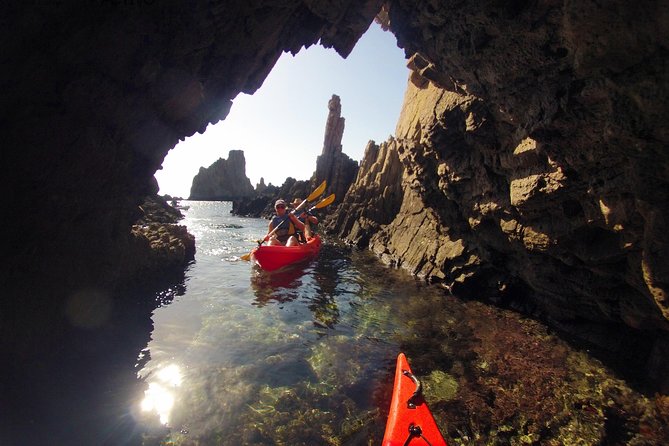 Cabo de Gata Active. Guided kayak and snorkel route through coves of the Natural Park - Price, transport, and who gets good value